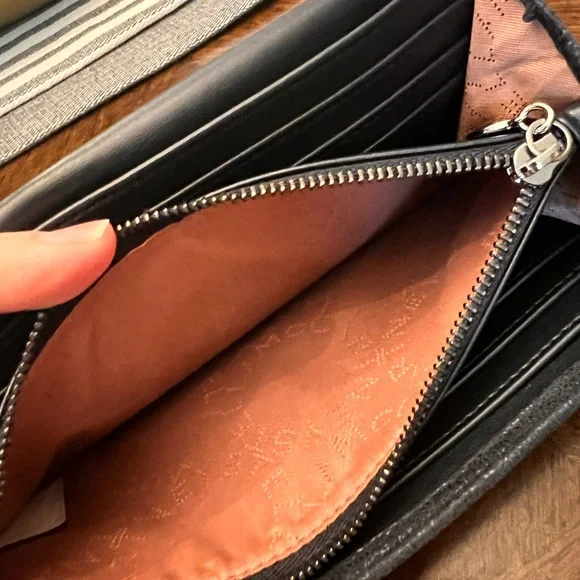 Stella McCartney Falabella Continental Wallet Clutch Navy Chain Trim Vegan - Picture 12 of 12